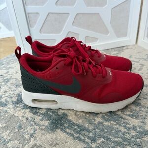 Big Kids Nike Air Max Tavas Red and Black Sneakers